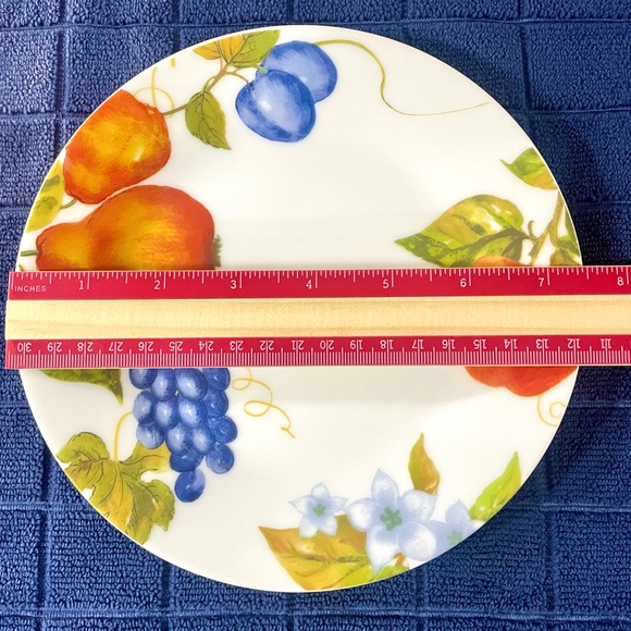 Vintage Pfaltzgraff Orchard Pattern Fruit on White Porcelain Salad Plates  7.5” - Picture 7 of 8